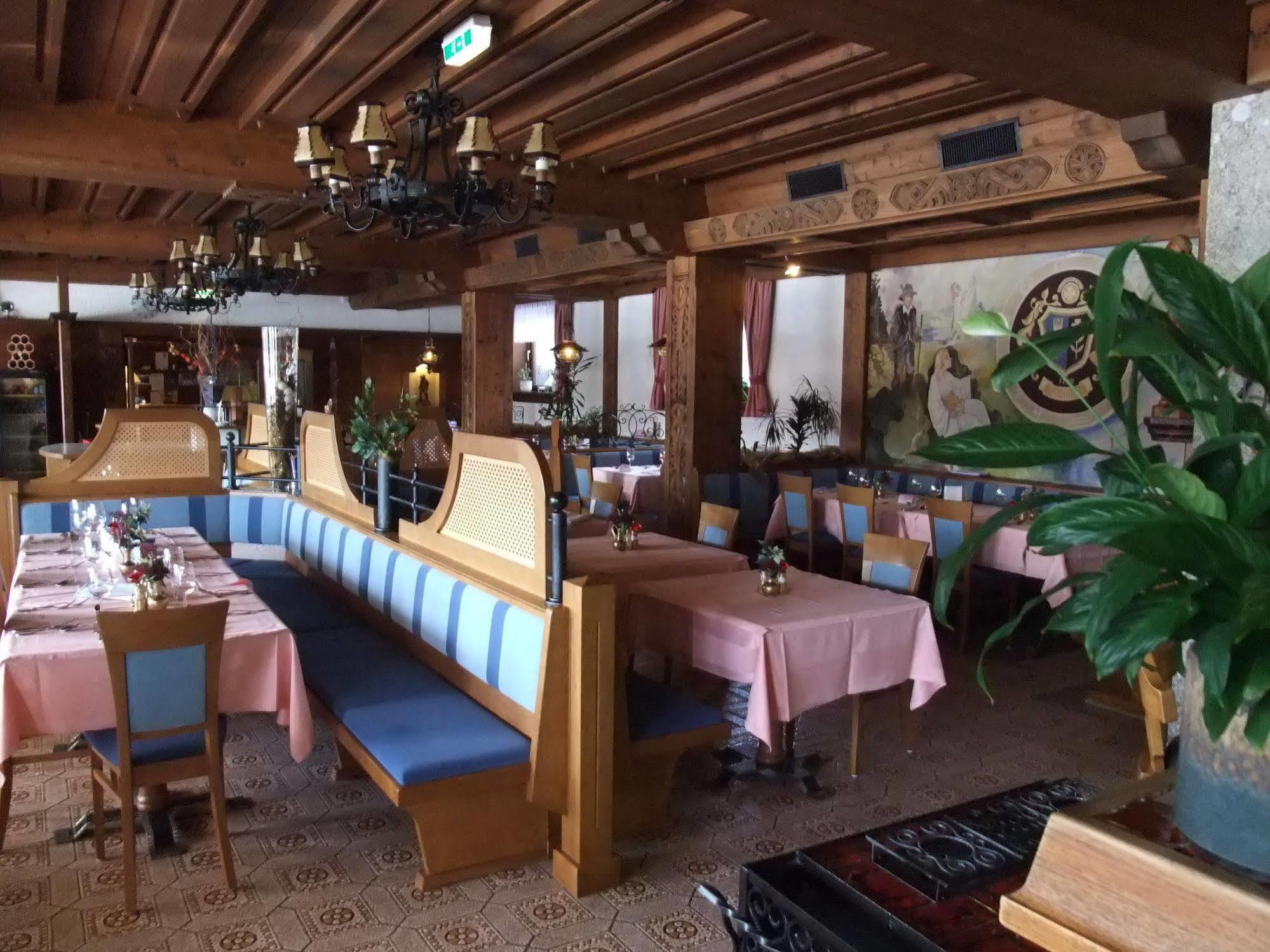 Ferienhotel Knollhof ラムサウ・アム・ダッハシュタイン エクステリア 写真
